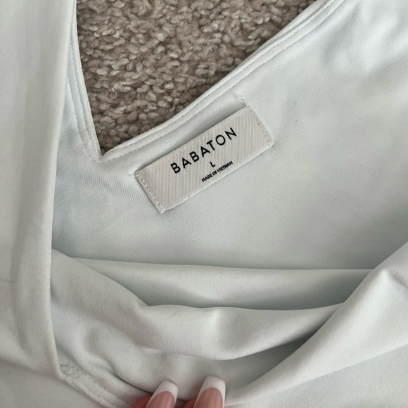 Babaton White Crop - Picture 2 of 3
